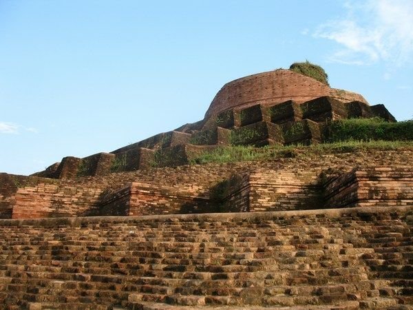 Kesaria Baudh Stupa